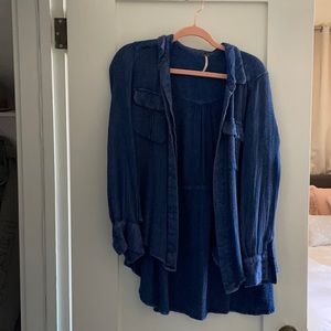 Free people shirt size of